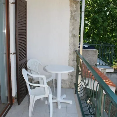 And By The Sea Duce, Omis - 2746 Πανσιόν 3*